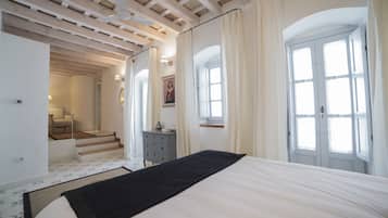 In-room safe, individually decorated, individually furnished