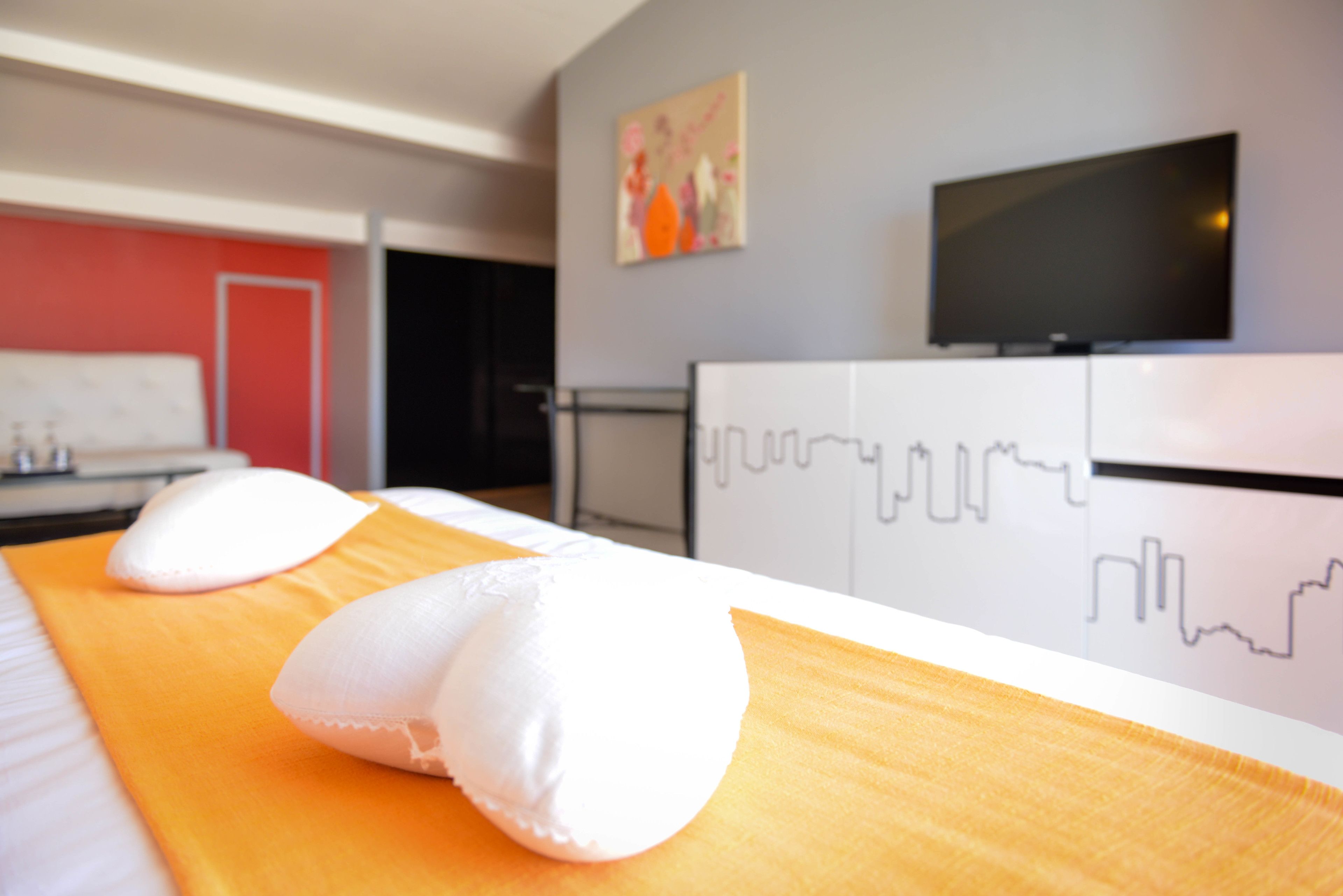 suite (prestige) | minibar, in-room safe, desk, laptop workspace