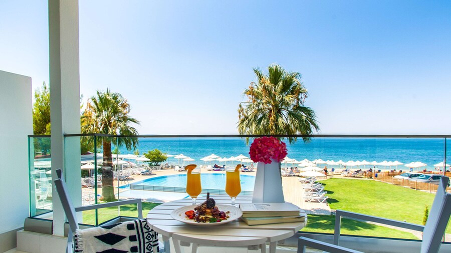 Acrotel Lilyann Boutique Hotel