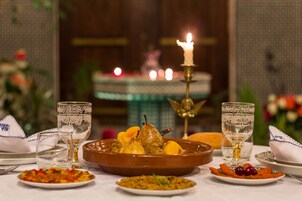 Se sirven desayunos, almuerzos, cenas y cocina marroquí 