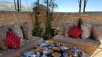 Petit déjeuner continental compris tous les jours