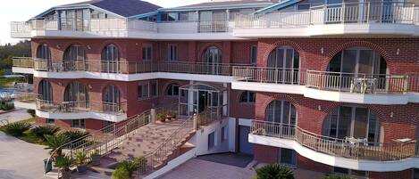 Entrée de l’hébergement