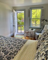 Standard Room, 1 Queen Bed, Private Bathroom, Partial Ocean View | Egyptian cotton sheets, premium bedding, down comforters