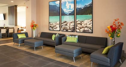 Wingate By Wyndham Calgary Airport