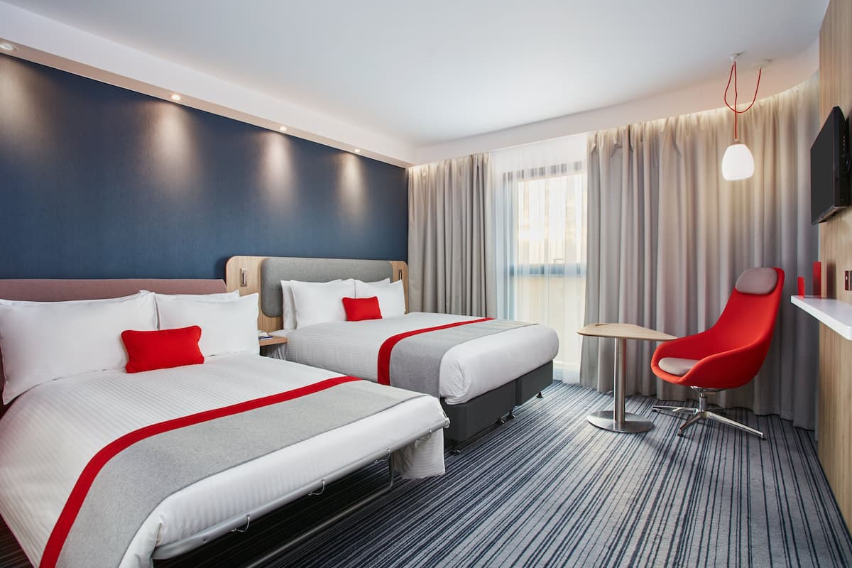 Standard Room, 1 Double Bed with Sofa bed | Premium bedding, in-room safe, desk, blackout curtains