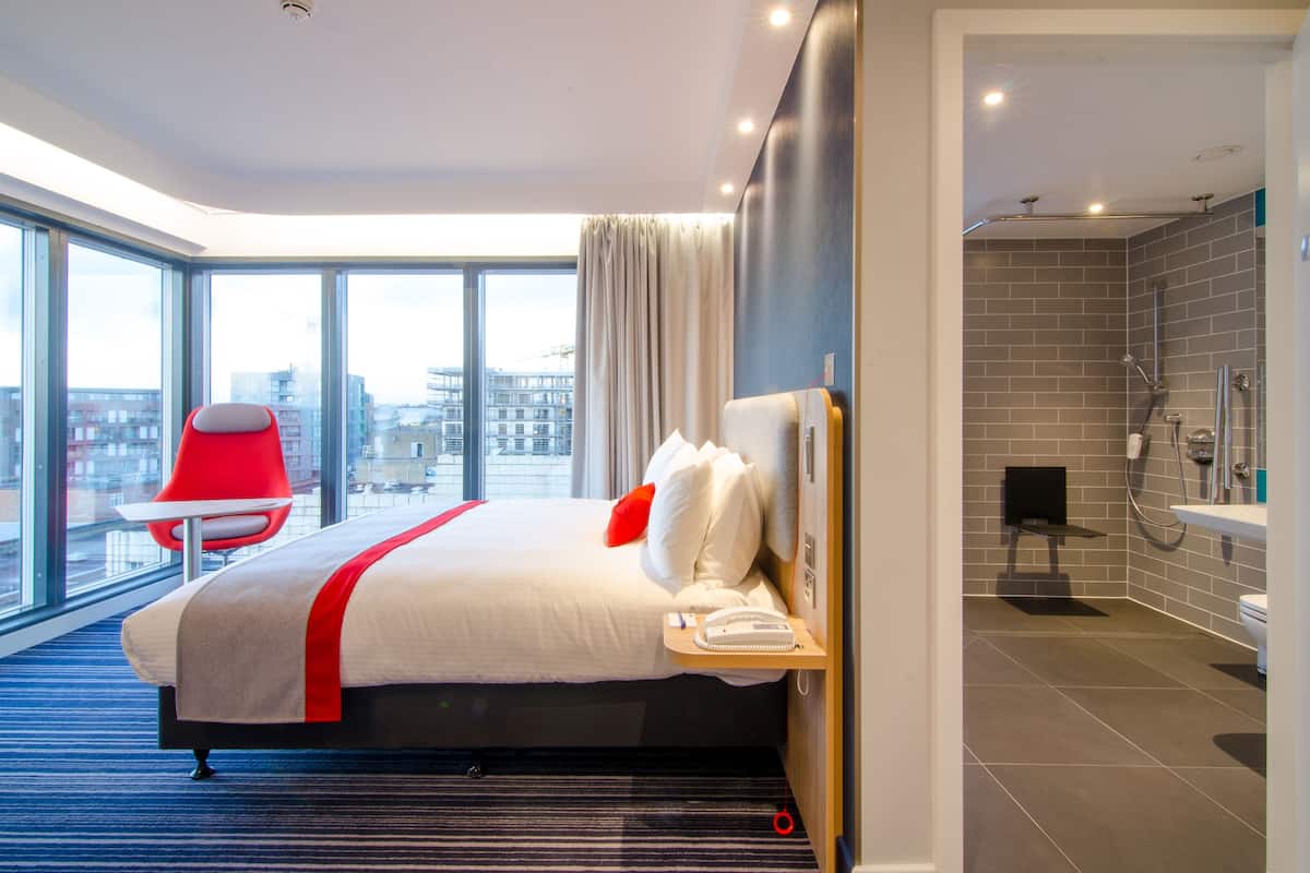 Kamer, 1 tweepersoonsbed, toegankelijk voor mindervaliden (Free Hot Breakfast) | Luxe beddengoed, een kluis op de kamer, een bureau