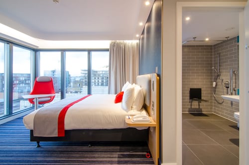 Holiday Inn Express London - Ealing by IHG