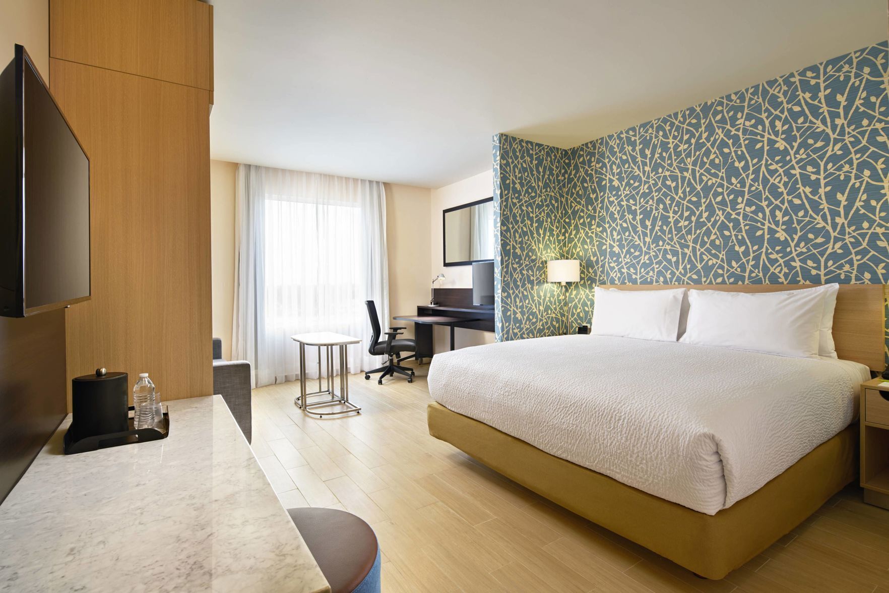 In-room safe, desk, iron/ironing board, free cots/infant beds