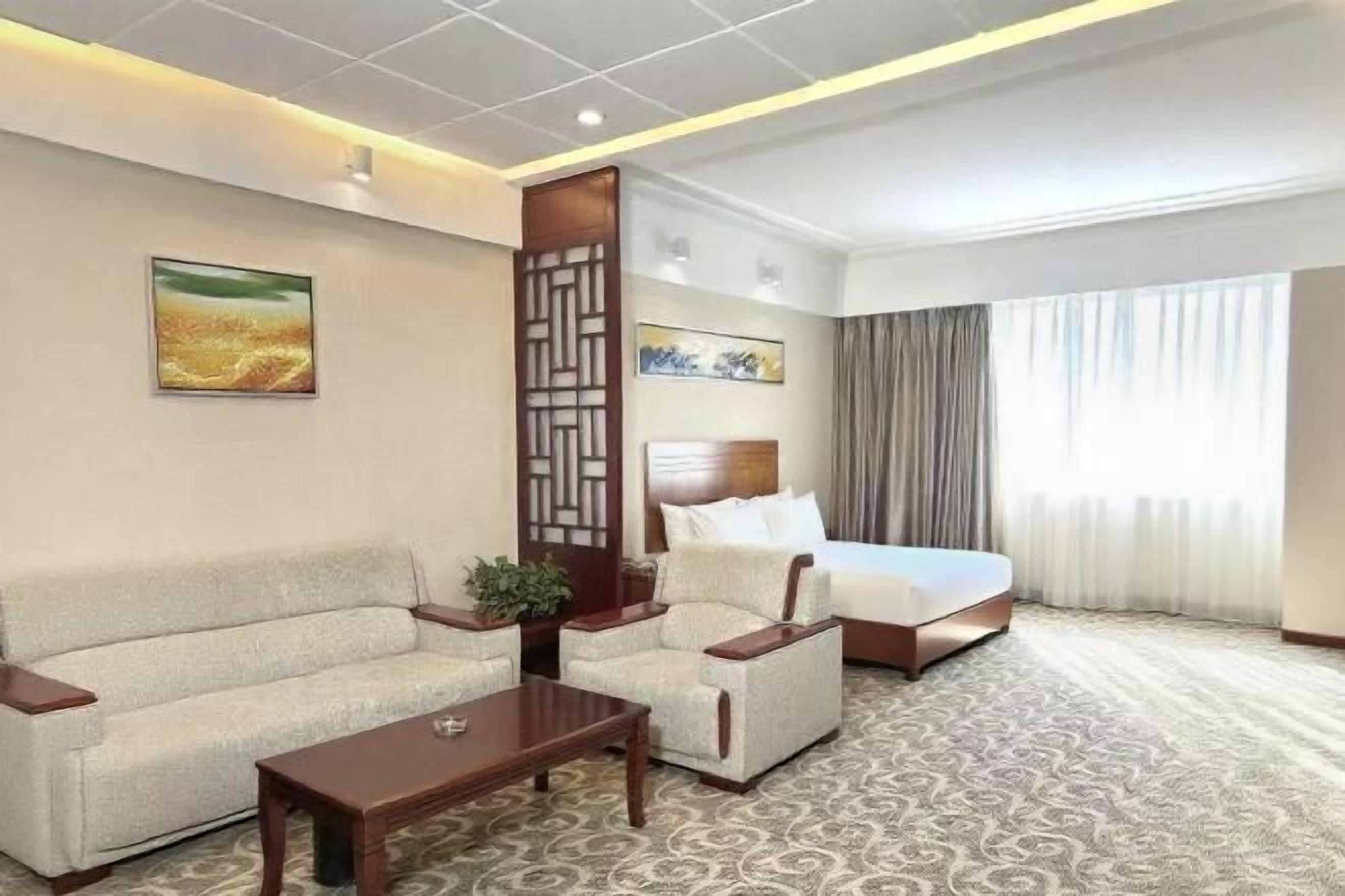 Minibar, in-room safe, iron/ironing board, cribs/infant beds