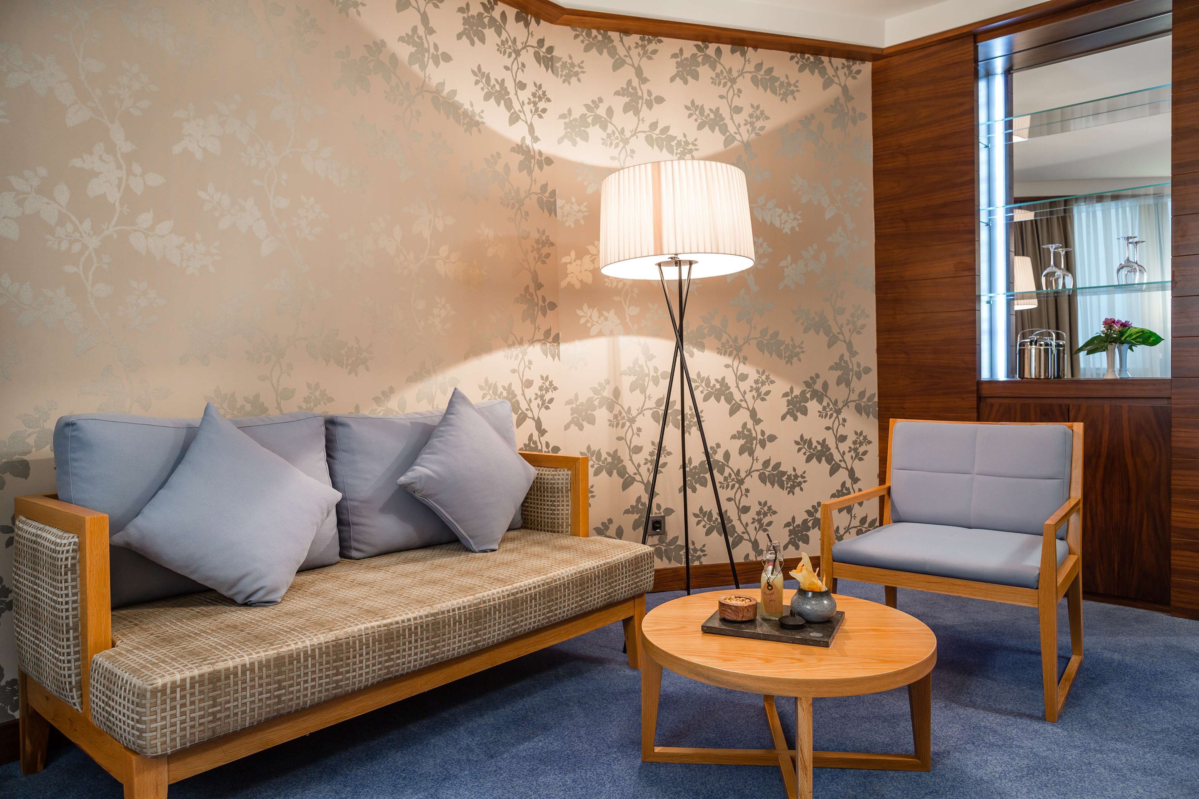 minibar, in-room safe, soundproofing, iron/ironing board