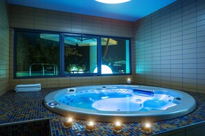 Couples treatment rooms, Turkish bath, body treatments