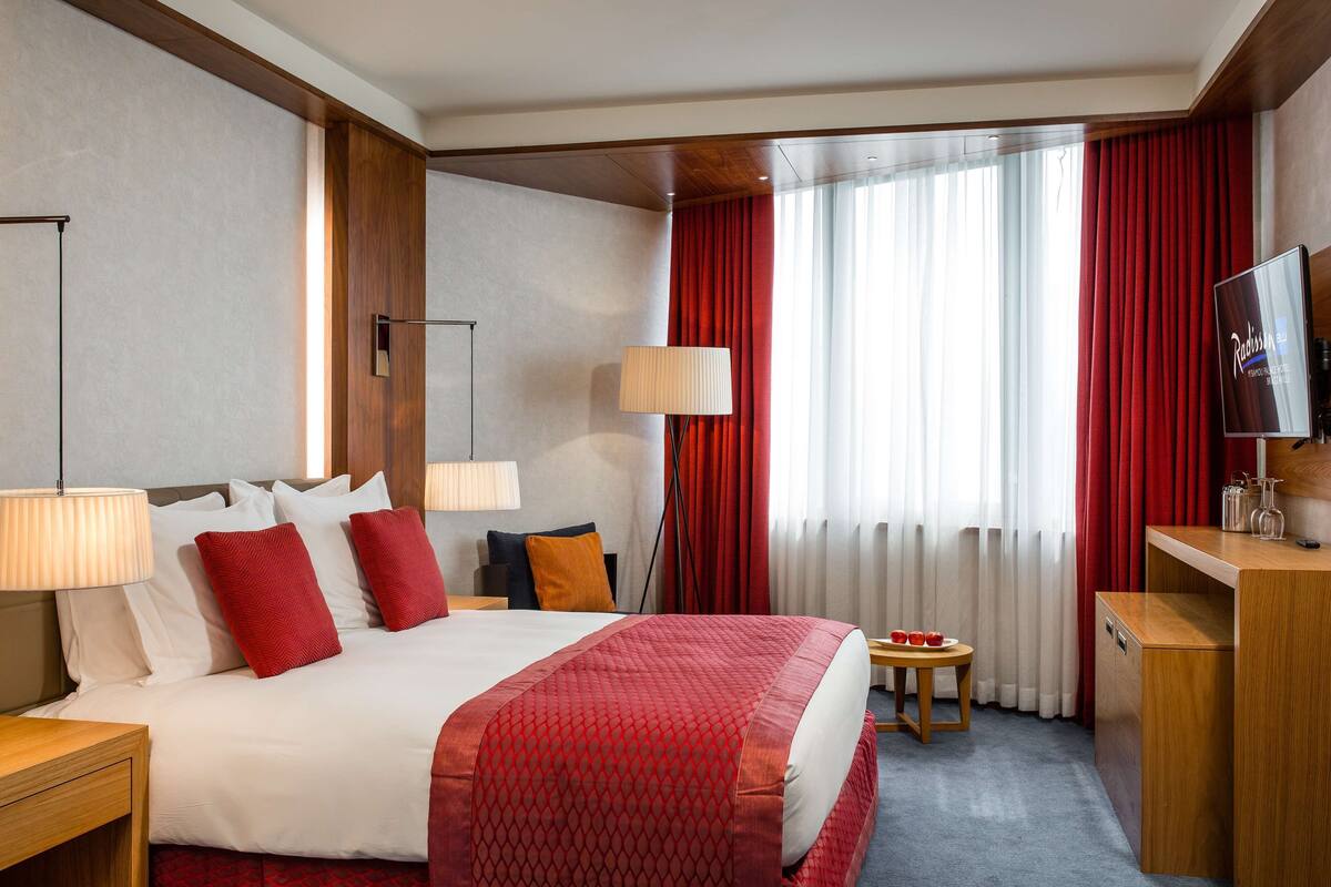 Minibar, coffres-forts dans les chambres, chambres insonorisées
