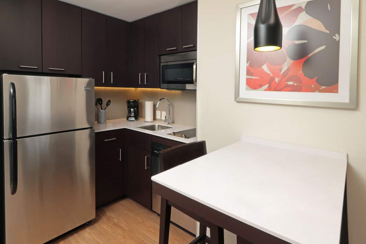 1 bedroom, in-room safe, desk, laptop workspace