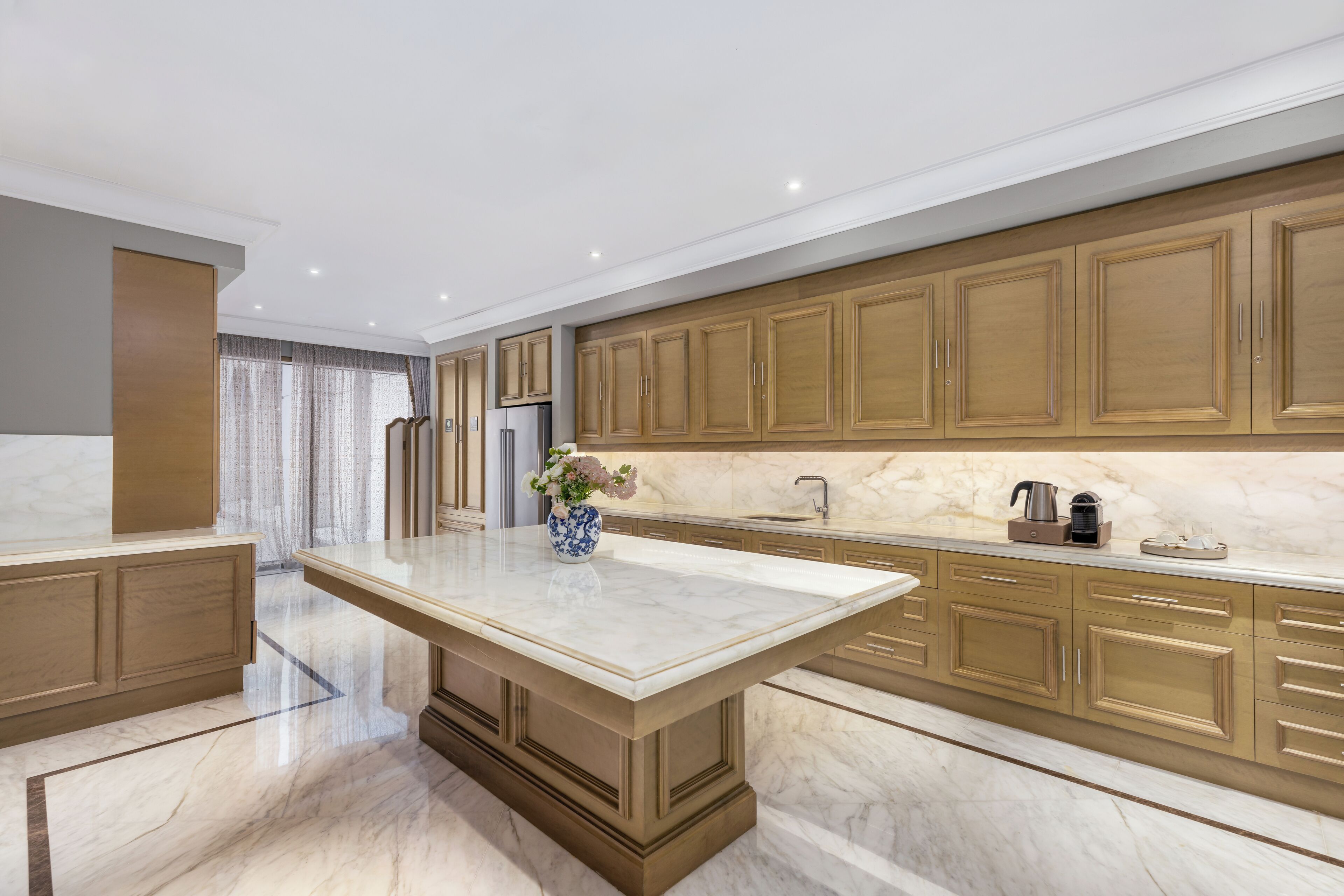 mini-fridge, espresso maker, electric kettle