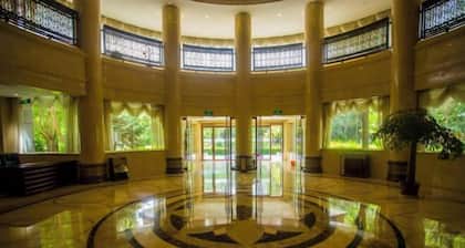 Golmud Hotel
