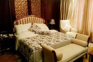 Internet, alarm clocks - Golmud Hotel (Golmud)