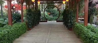 Golmud Hotel