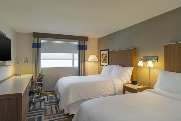 Premium bedding, in-room safe, desk, laptop workspace - Four Points By Sheraton Midland (Midland)