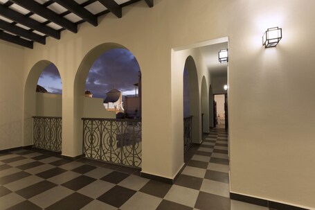 Decanter Hotel - Image 16