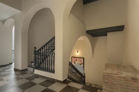 Decanter Hotel - Image 25