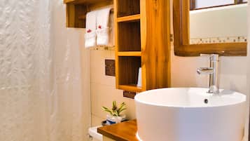 Family Apartment | Bathroom