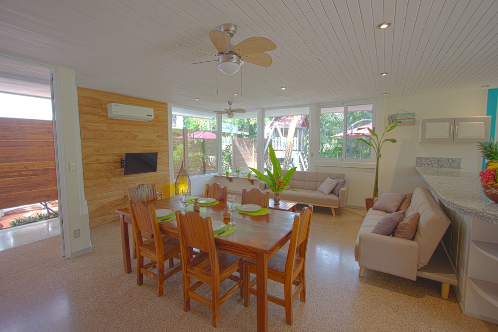 Hotel Samara Pacific Lodge by null