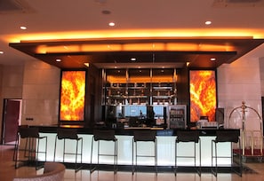 Bar (on property) - March Hotel Pattaya (Pattaya)