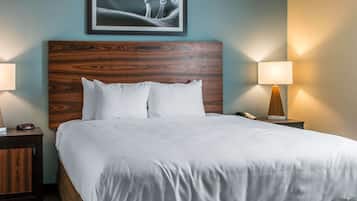 Suite, 1 King Bed with Sofa bed, Non Smoking (2 Person Sofa Bed) | Pillowtop beds, desk, laptop workspace, iron/ironing board