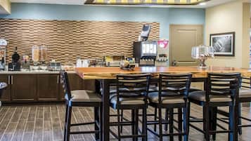 Tägliches inbegriffenes kontinentales Frühstück