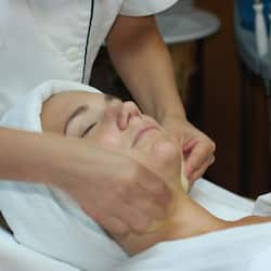 Espace de soins pour les couples, soins corporels, soins du visage