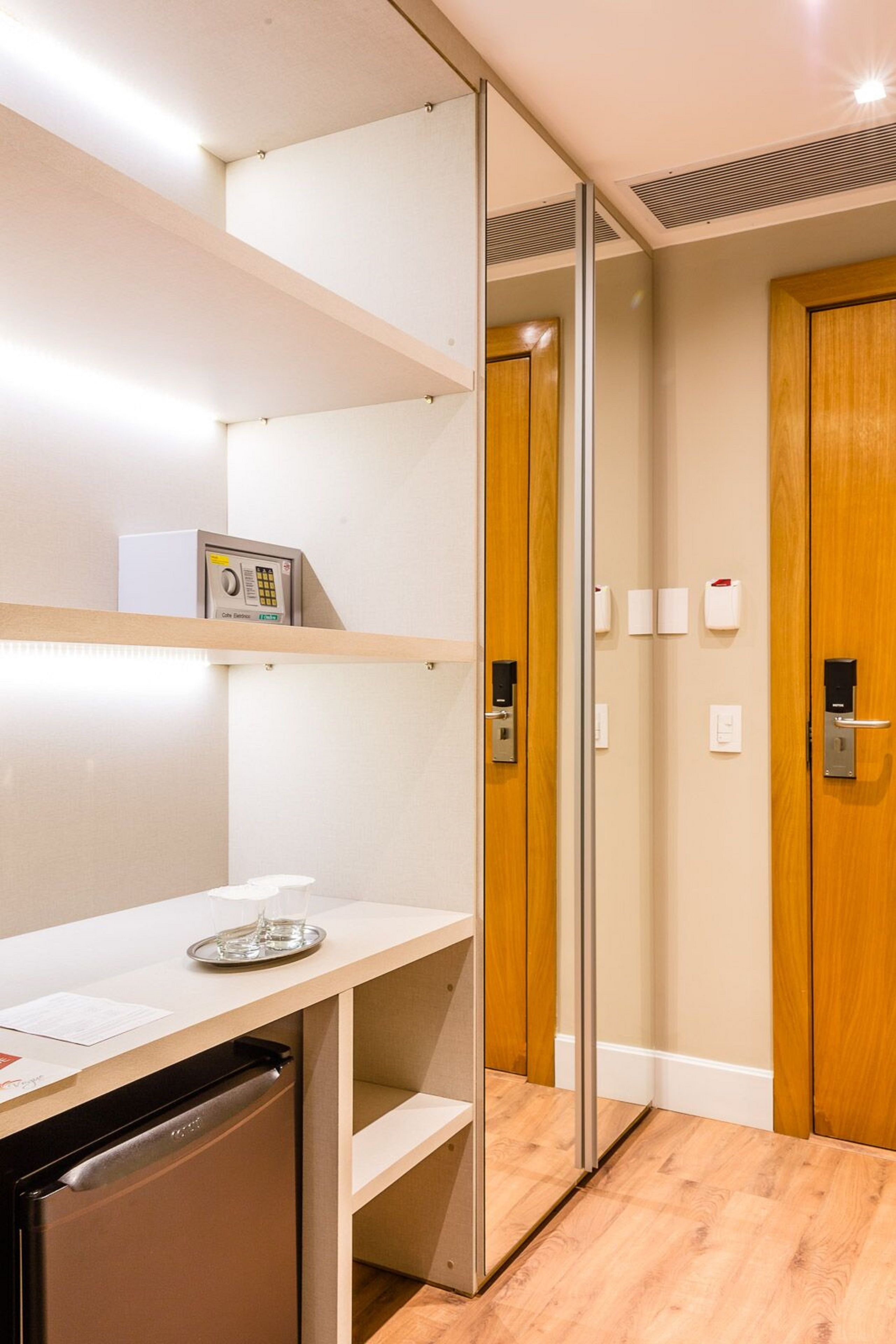 superior double room | minibar, in-room safe, desk, blackout curtains
