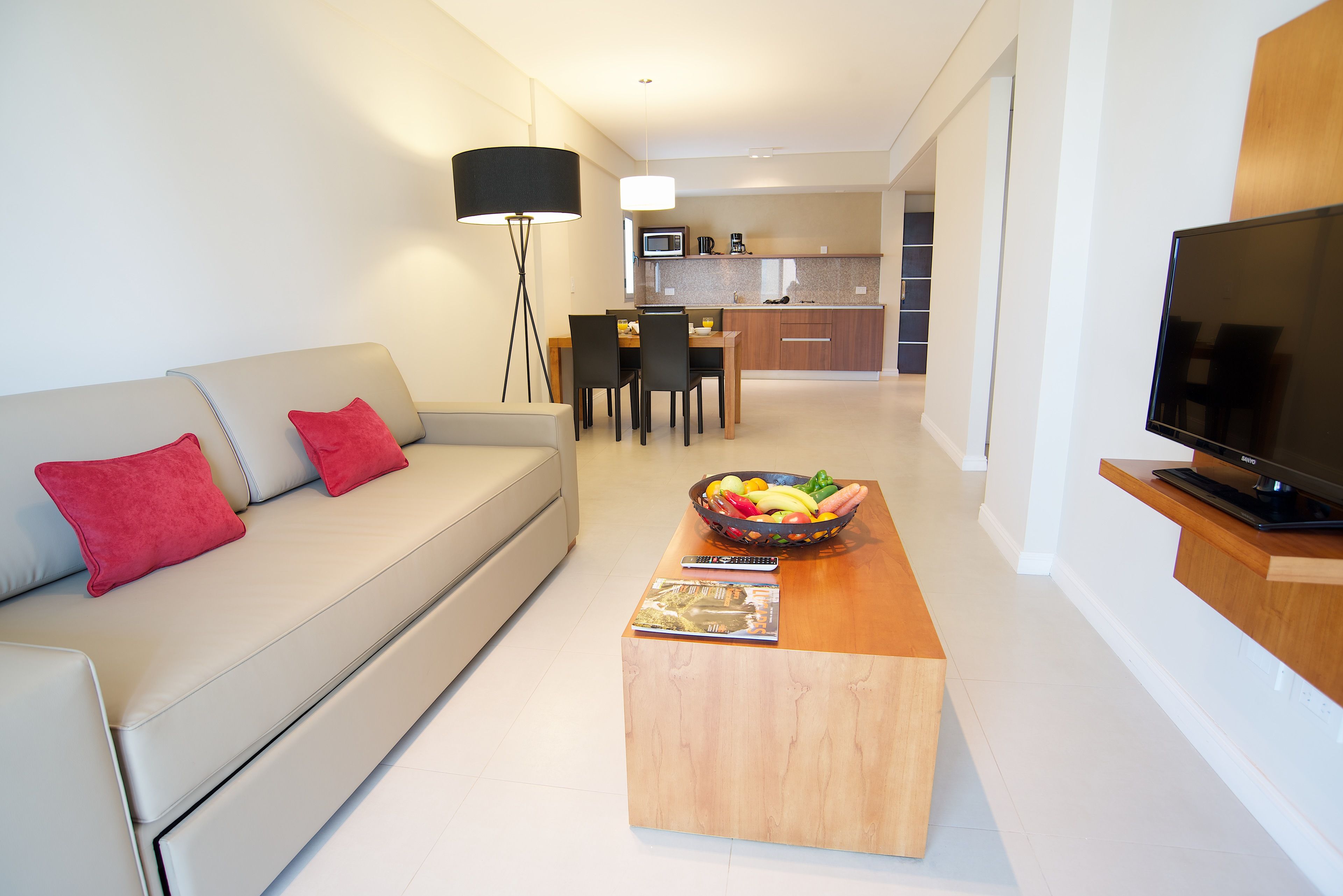 1 Schlafzimmer, hochwertige Bettwaren, Betten mit Memory-Foam-Matratzen