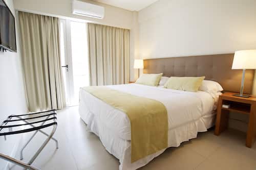 1 bedroom, premium bedding, memory foam beds, in-room safe