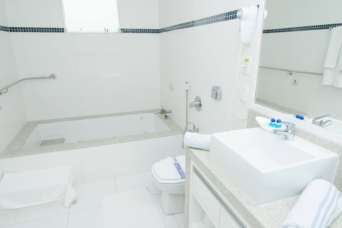 superior room, hot tub | bathroom | free toiletries, towels