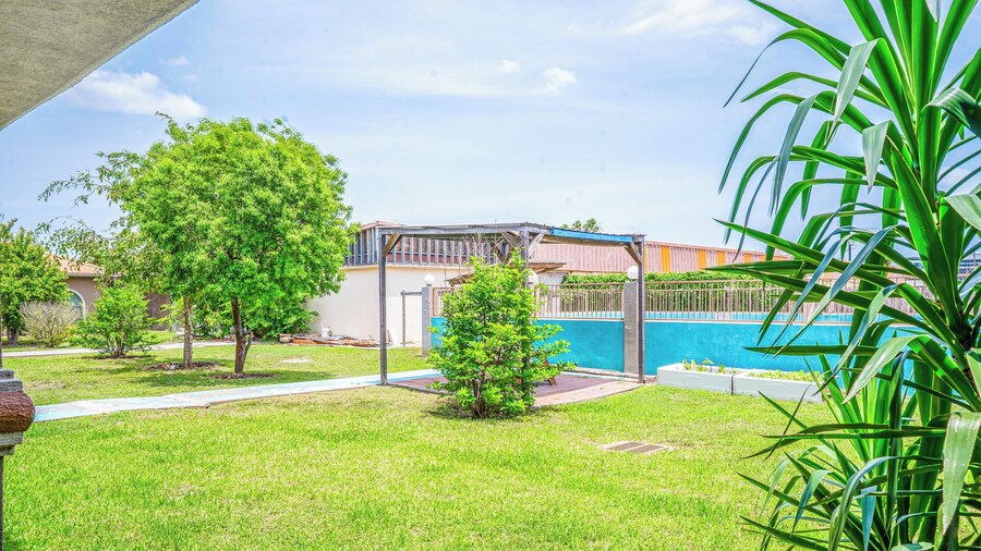 Lone Star Inn & Suites