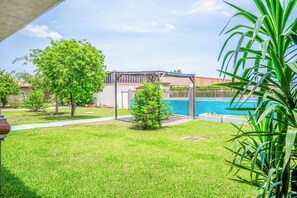 Exterior - Lone Star Inn & Suites by OYO Harlingen TX (Harlingen)