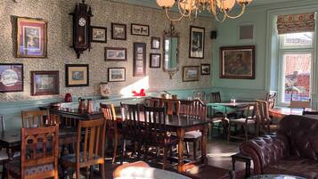 Se sirven desayunos y cenas