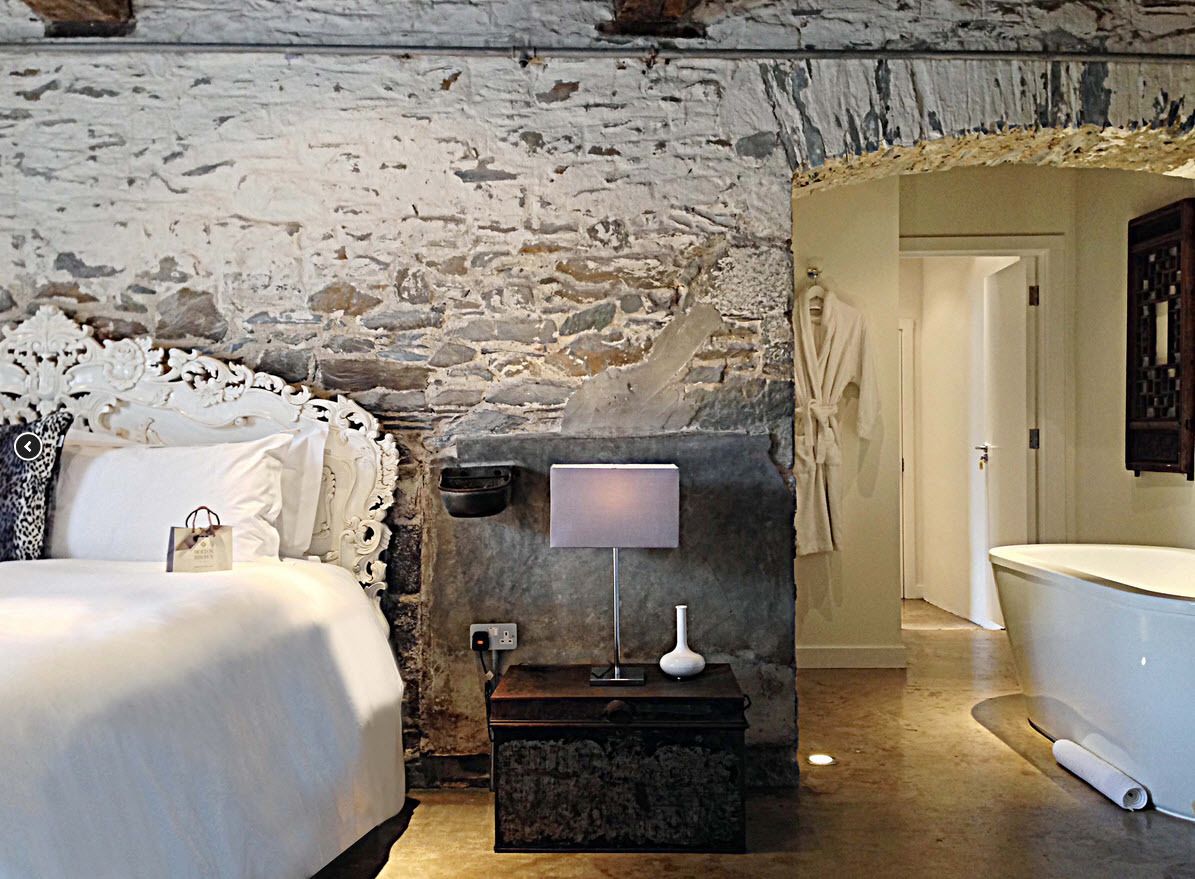 Sengetøy av topp kvalitet og strykejern/-brett