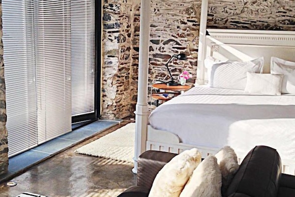 Premium bedding, iron/ironing board