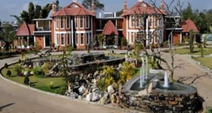Royal Reward Resort