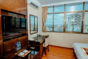 View from room - Sein Sein Hotel (Mandalay)
