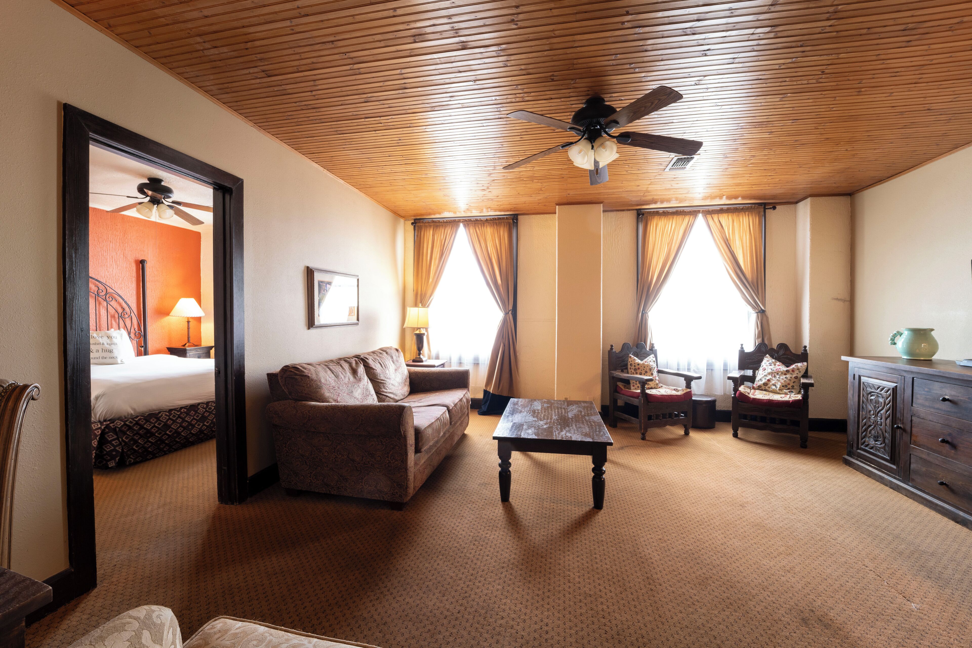 1 bedroom, individually decorated, individually furnished