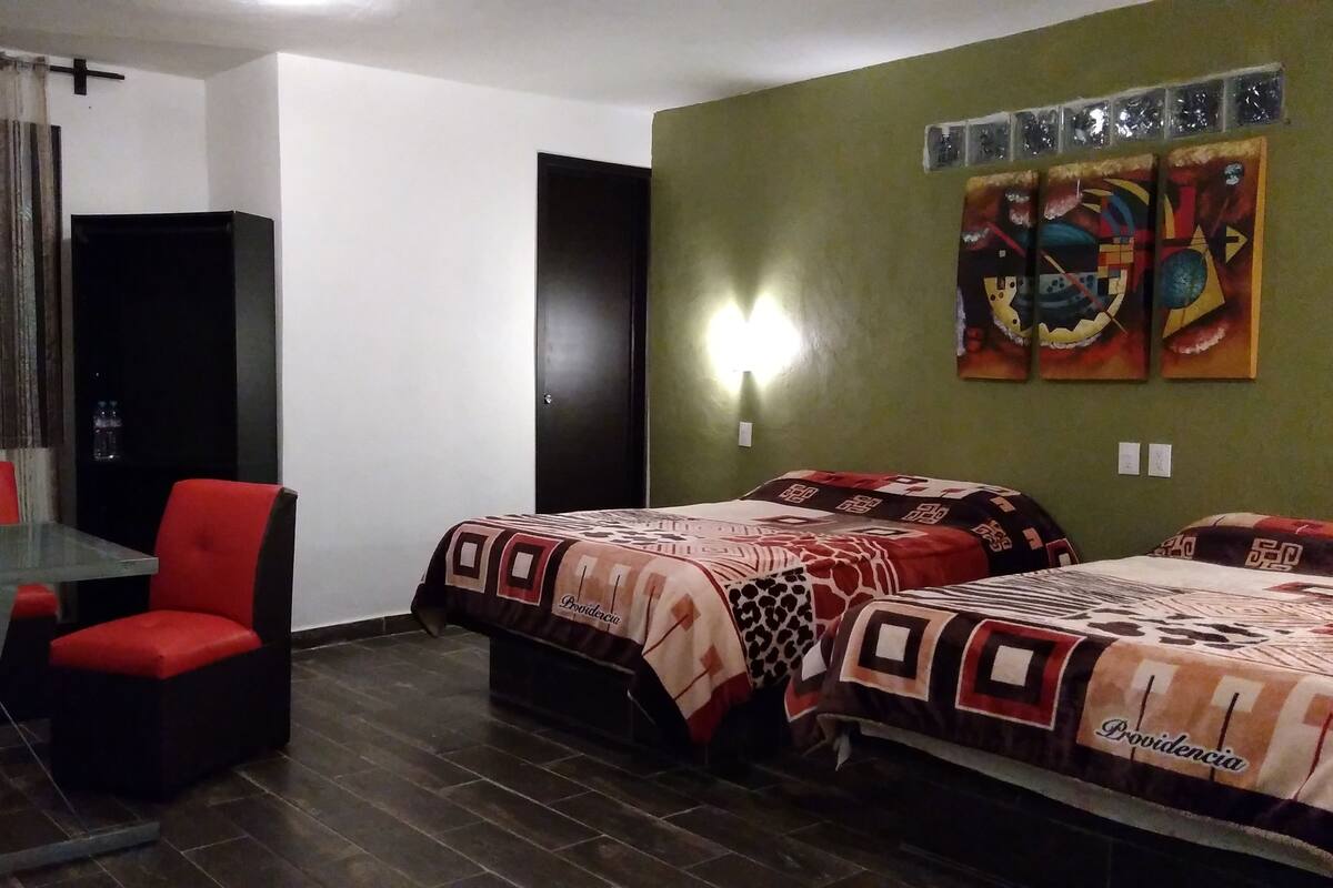 Chambre Standard, 2 lits doubles | Lits pliants/supplémentaires, Wi-Fi gratuit