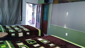 Traditional Triple Room, 2 Bedrooms