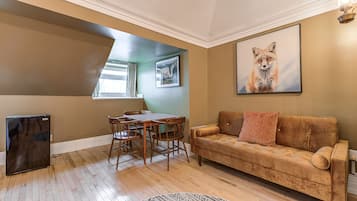 Quarto família | 2 quartos, individualmente decorados, Wi-Fi de cortesia, roupa de cama