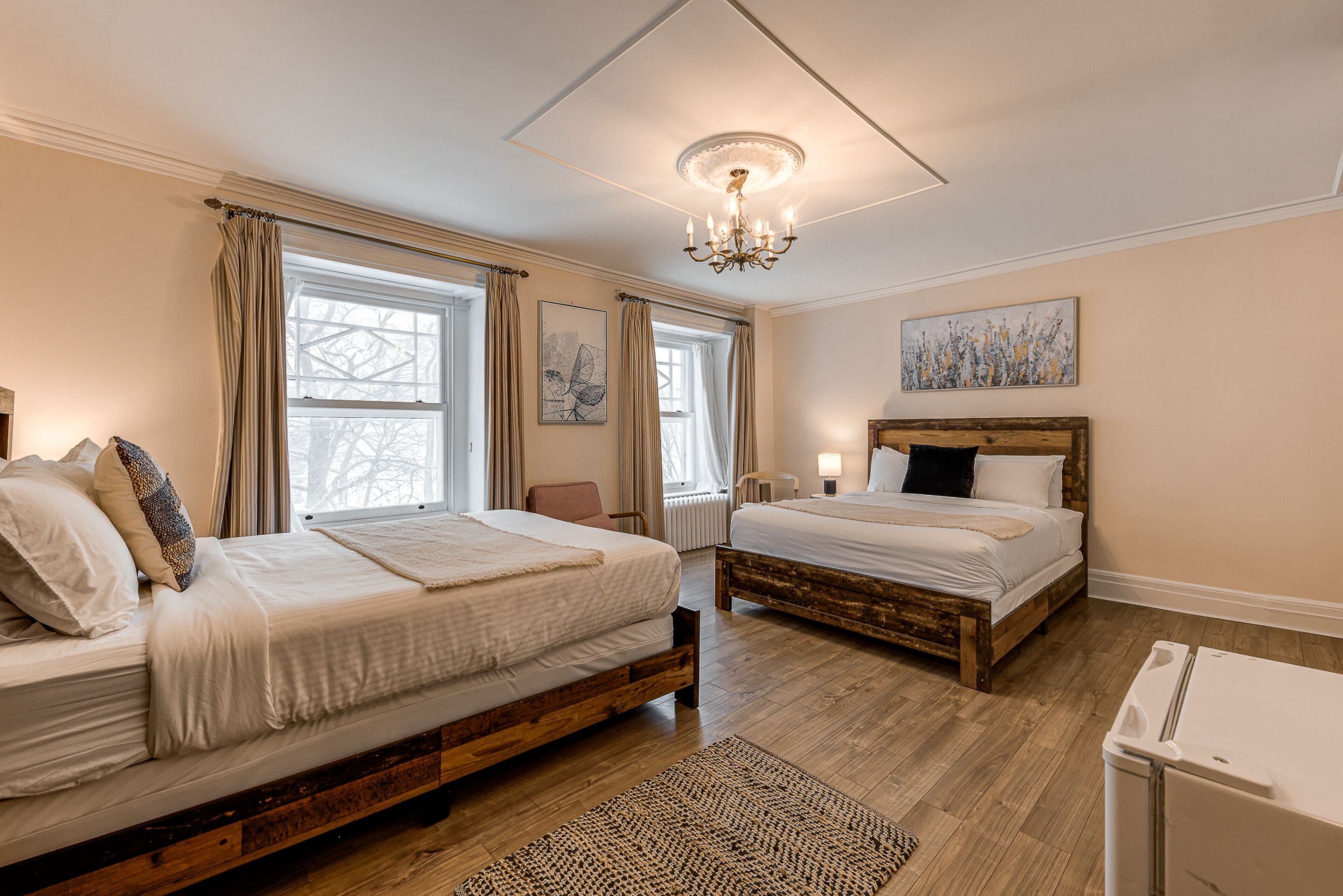 Quarto família | Wi-Fi de cortesia, individualmente decorados, roupa de cama