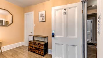 Quarto standard | 2 quartos, individualmente decorados, Wi-Fi de cortesia, roupa de cama