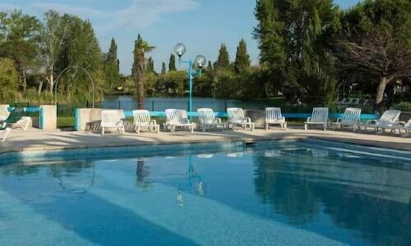 Outdoor pool - Club Village Camarguais (Arles)