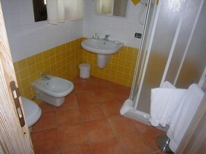 Bathroom - Funtana Abbas (Luras)