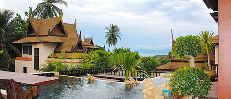 حمّام سباحة خارجي